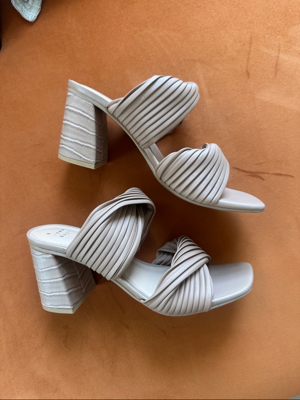New nude mules